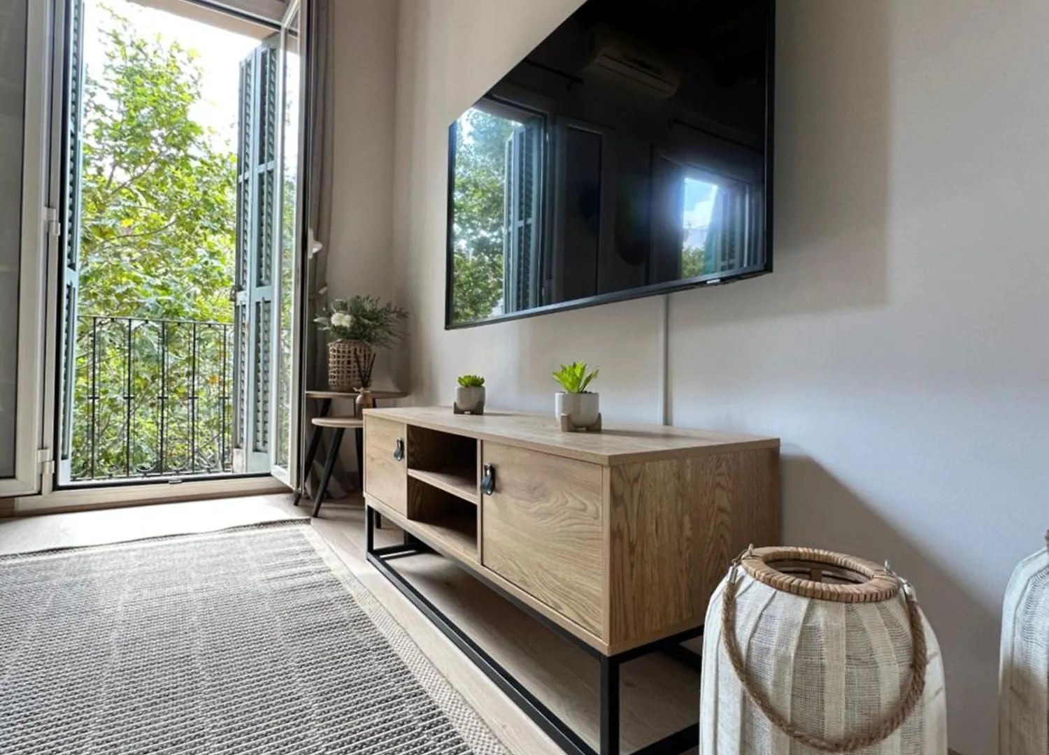 Sant Pau Modernista Apartment Barcelona